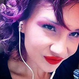 Meet your Posher, Lanna